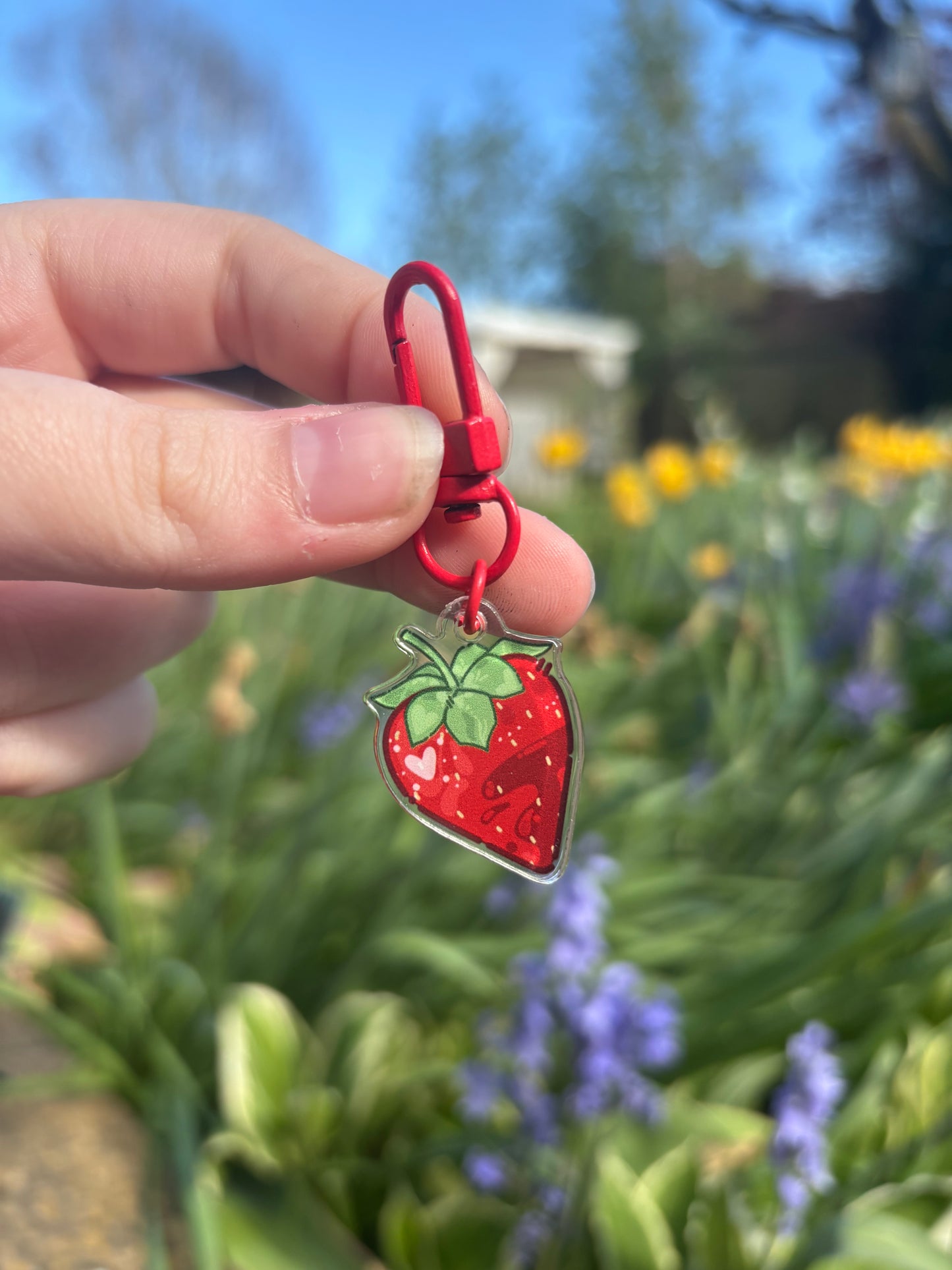 Strawberry ˗ˋˏ ♡ ˎˊ˗ Acrylic Keychain